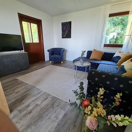 Lägenhet Einssein-bergfried 120 Qm Mit Terrasse Und Panoramablick Dettingen unter Teck