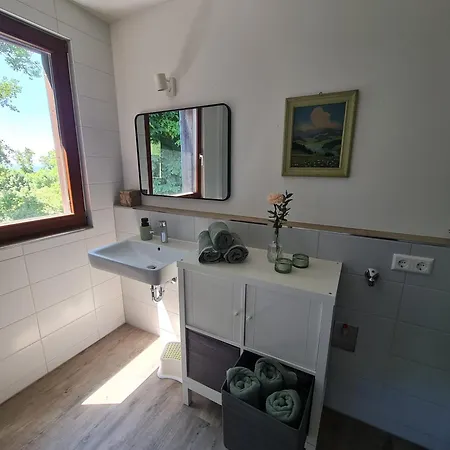 Lägenhet Einssein-bergfried 120 Qm Mit Terrasse Und Panoramablick *